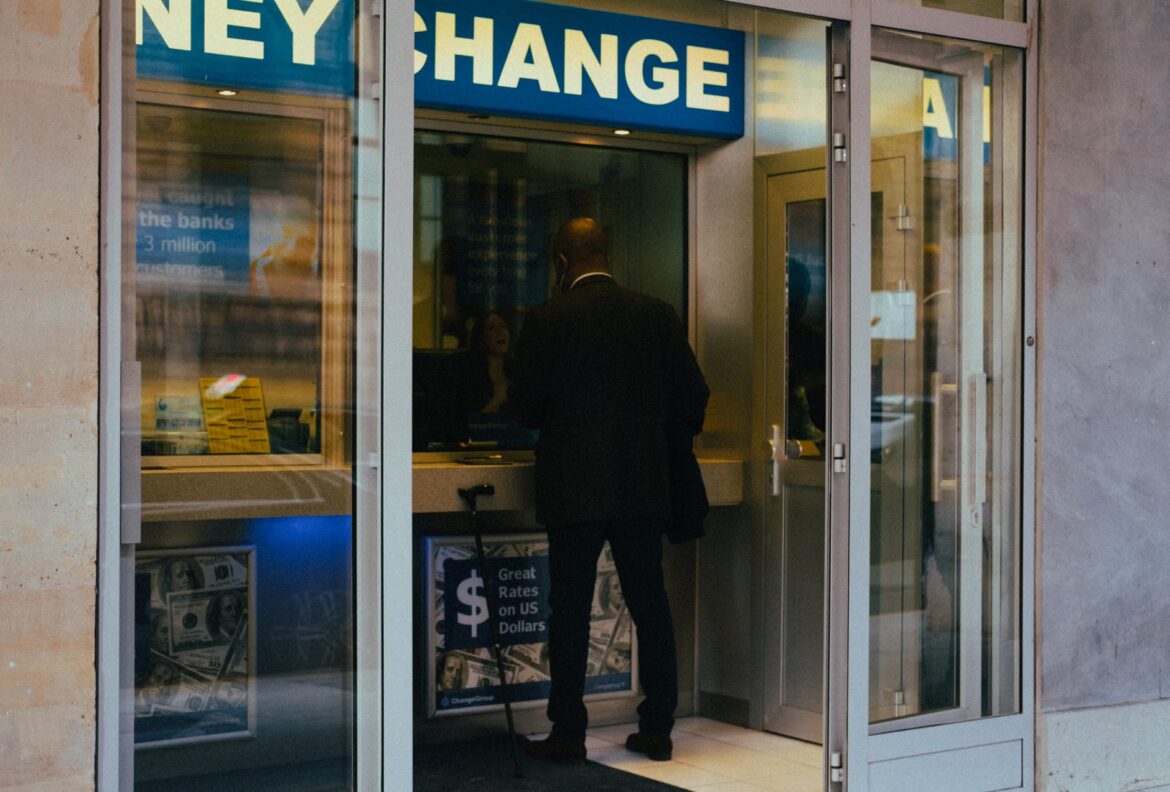 Bank of Canada Rate Hike Now a Coin Flip for Oct. 28