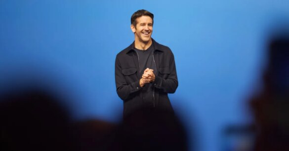 iPhone Duo Canada Launch Anchors Apple's Big October