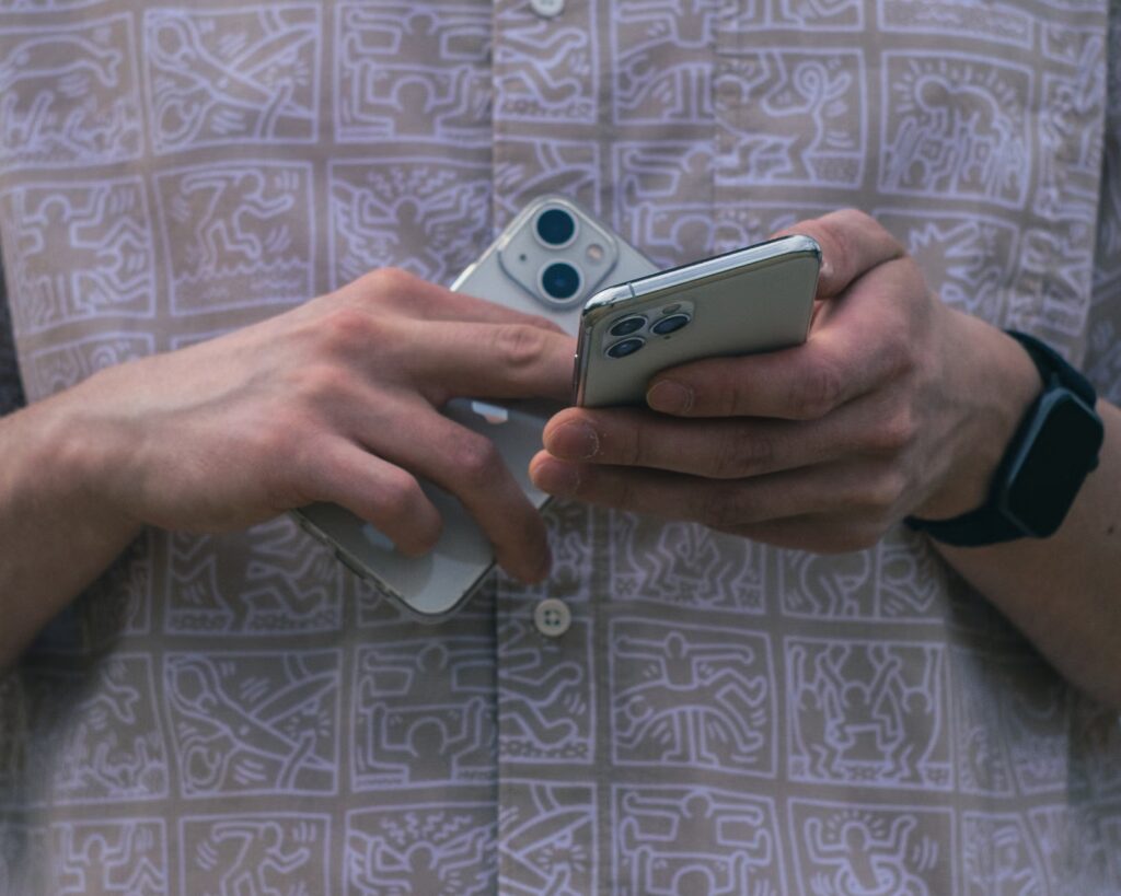 iPhone Duo Canada launch